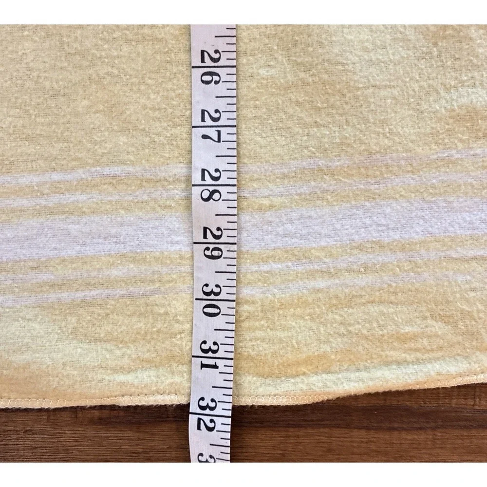 VTG Baby Yellow Flannelette Receiving Blanket Judy Sheet Co. 27.5